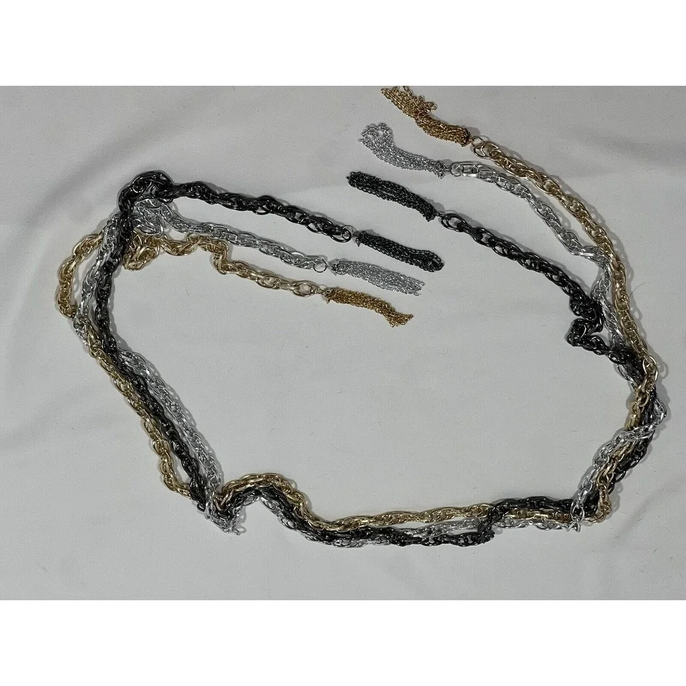 The Unbranded Brand triple chain